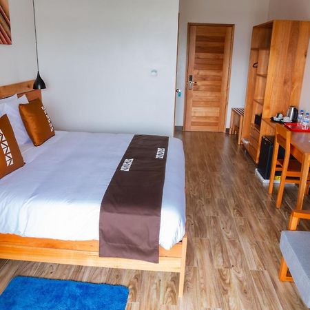 Hotel Chez Lando Kigali Esterno foto