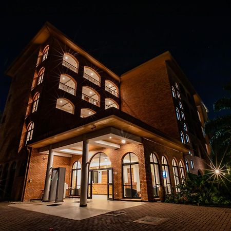Hotel Chez Lando Kigali Esterno foto