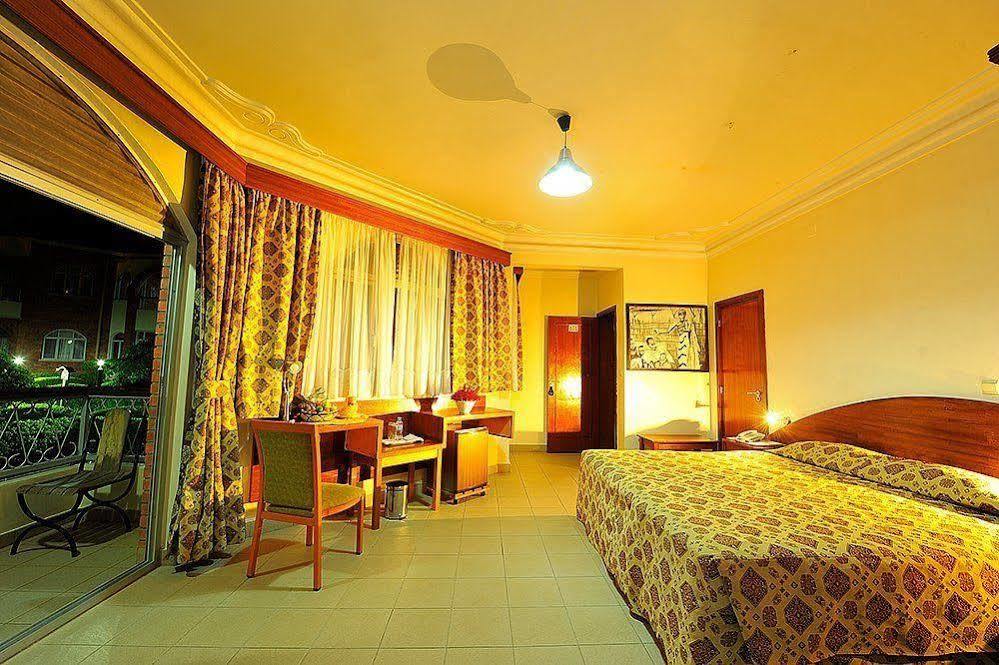 Hotel Chez Lando Kigali Esterno foto