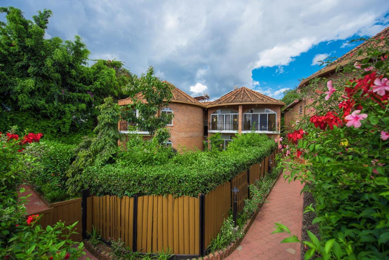 Hotel Chez Lando Kigali Esterno foto