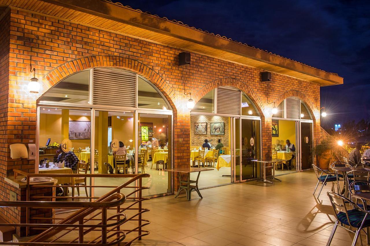 Hotel Chez Lando Kigali Esterno foto